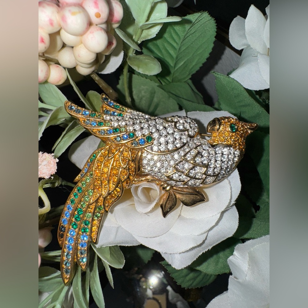Swarovski Swan Gold Plated Vintage Cockatiel Parrot Brooch and Pin - Picture 2 of 15